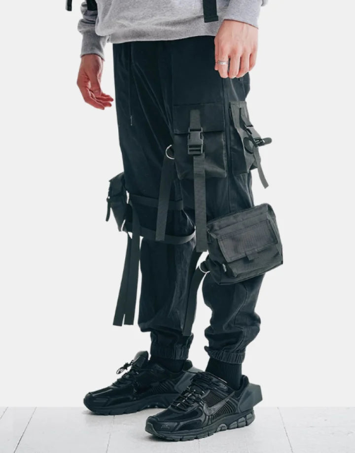 Cargo pants fashion with tech pocket