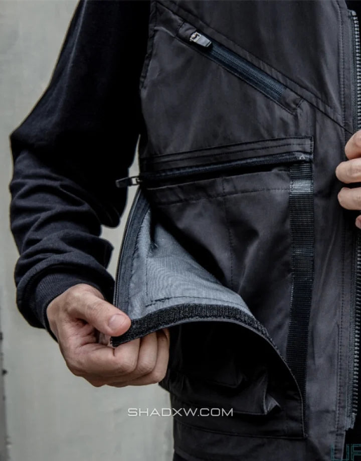 Multiple pocket vest