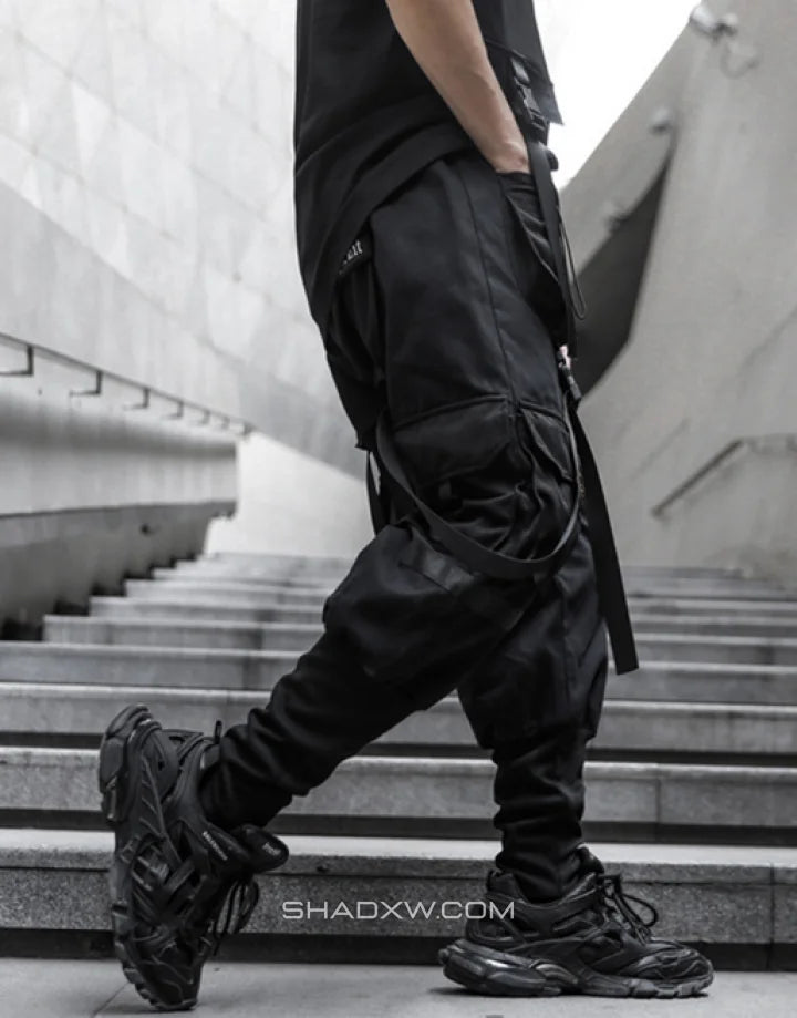 Tactical cargo pants with straps